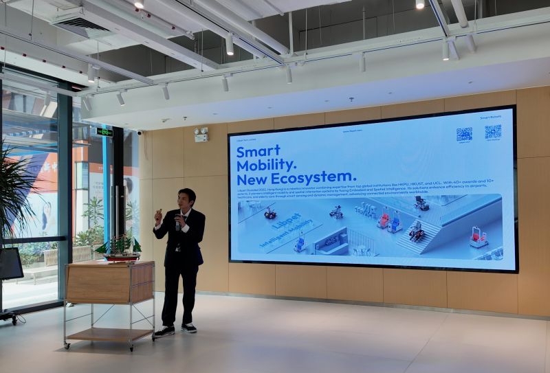 Libpet sharing smart mobility solutions with Baden-Württemberg delegation